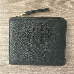 Double bi-fold Tory Burch wallet